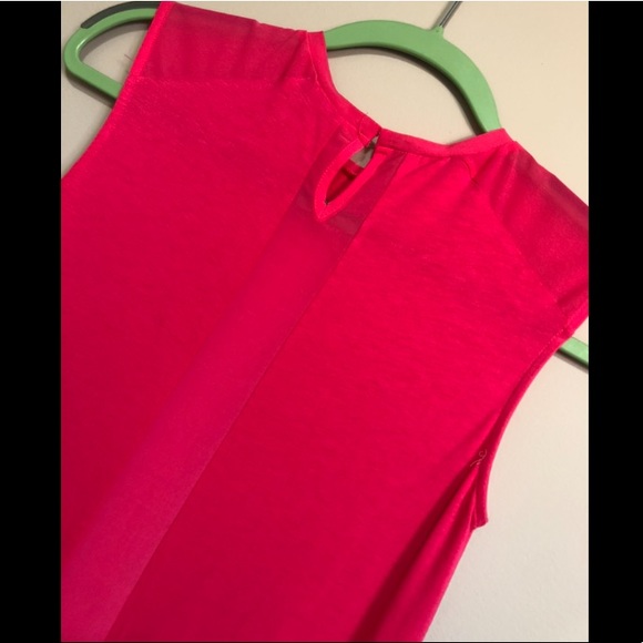 Sleeveless Top🌺 - Picture 3 of 7